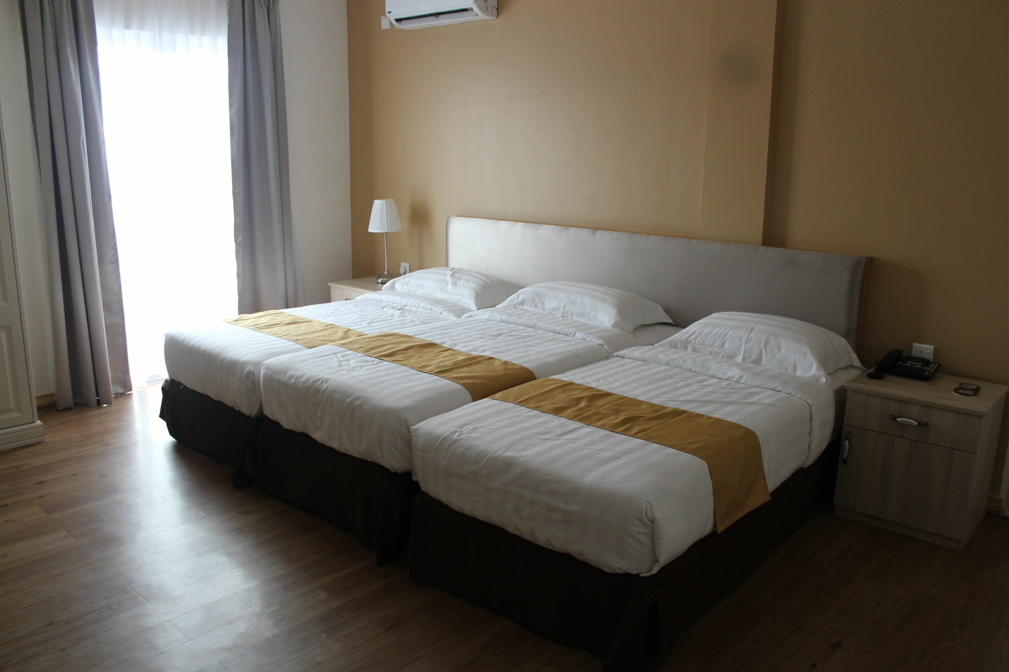 Venice Lodge Bandar Seri Begawan Ngoại thất bức ảnh