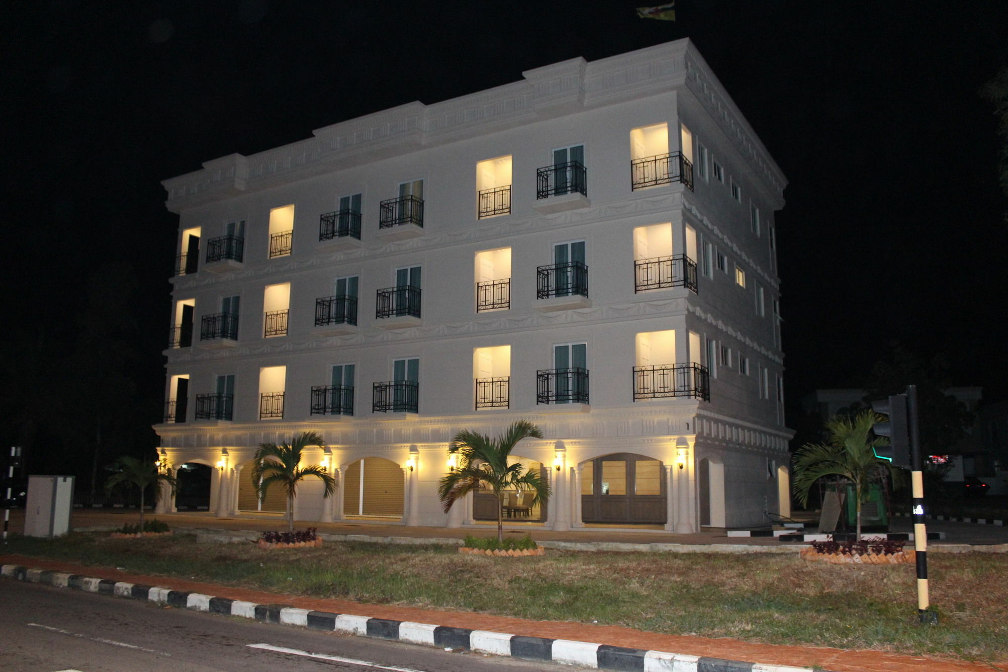 Venice Lodge Bandar Seri Begawan Ngoại thất bức ảnh
