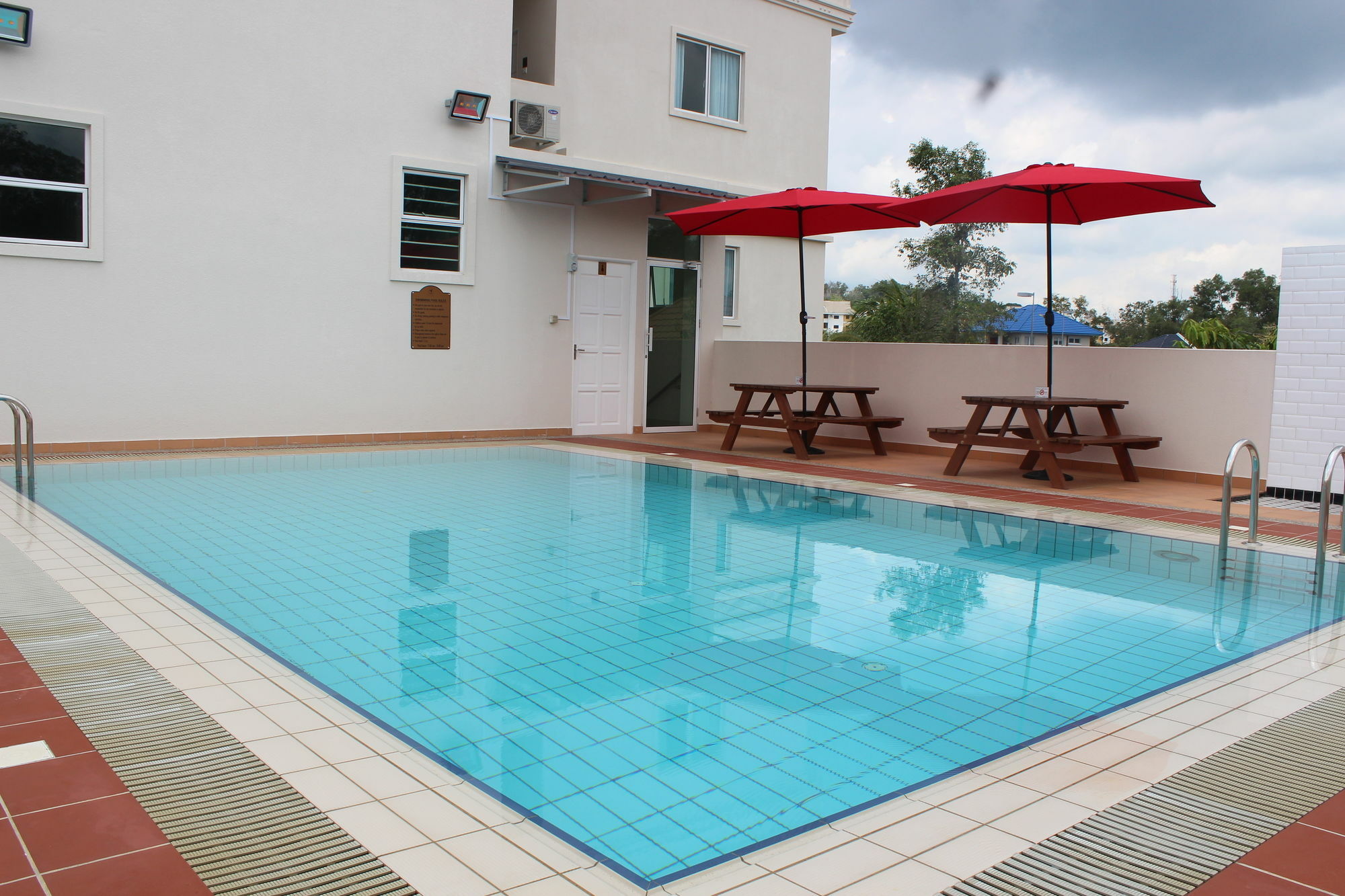 Venice Lodge Bandar Seri Begawan Ngoại thất bức ảnh